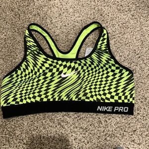 Nike Pro Sports Bra